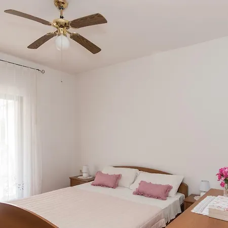 Malenica Apartment *