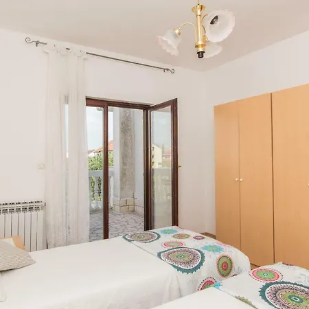 Apartment Malenica *